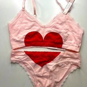 SET Victoria Secret Valentines Bra and Underwear